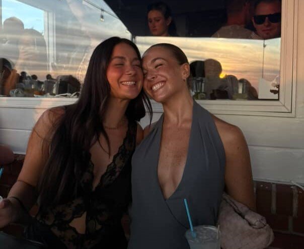 Best friends Caitlin Emiko and Tahlia Edwards share all their money 50/50, a viral TikTok setup that balances freelance and salary incomes while strengthening their bond.