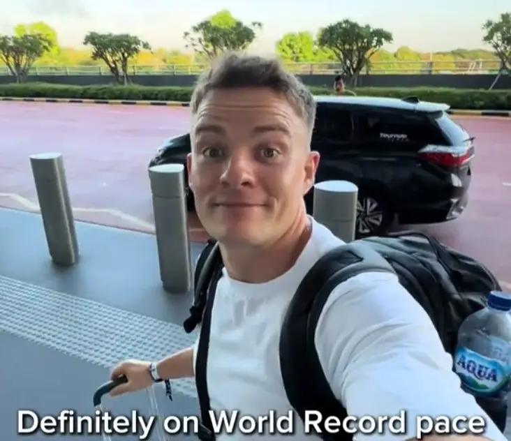 Ex-rugby star Pete Laverick goes viral after testing Singapore’s Changi Airport, reaching his gate in just 39 minutes to prove why it’s crowned the world’s best.