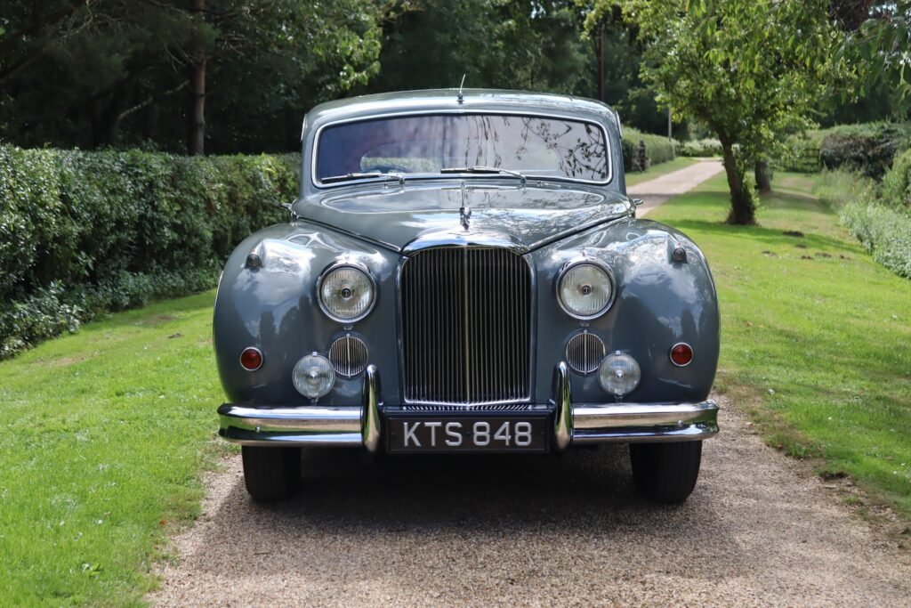 A 1960 Jaguar Mk IX that chauffeured Kate Middleton, Prince George and Princess Charlotte to Pippa’s 2017 wedding is up for auction with just 31,000 miles on the clock.