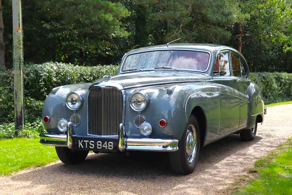 A 1960 Jaguar Mk IX that chauffeured Kate Middleton, Prince George and Princess Charlotte to Pippa’s 2017 wedding is up for auction with just 31,000 miles on the clock.