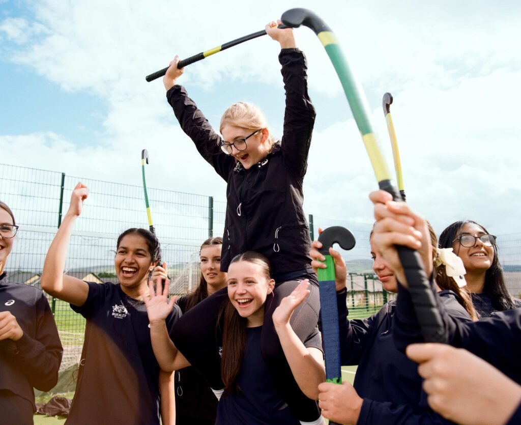 ASICS and Inclusive Sportswear launch the “Undropped Kit” PE uniform with leak-proof fabrics, tampon pocket and comfy design to help teenage girls stay in sport.