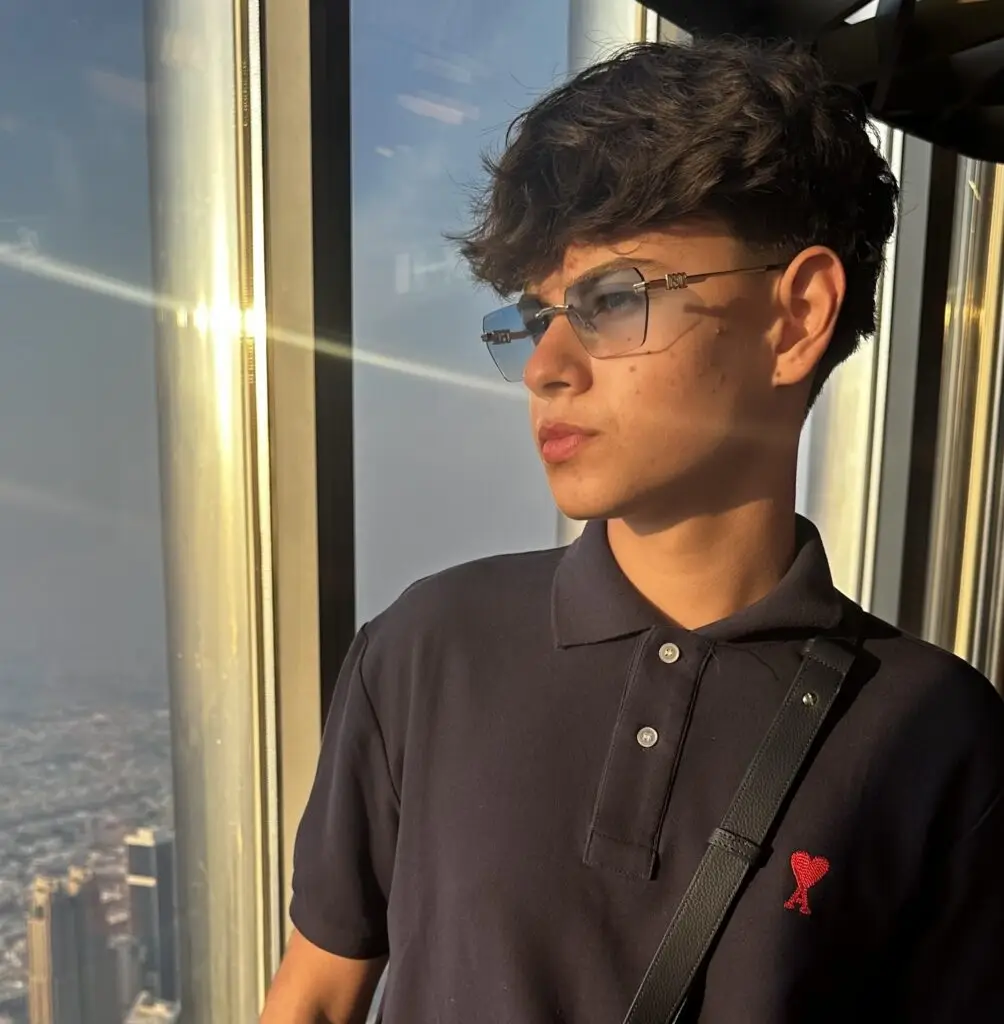 Teen entrepreneur Ahmet Karakaya arrived at prom in a £5,200 helicopter after earning £500k reselling online, stunning classmates with his James Bond-style entrance.