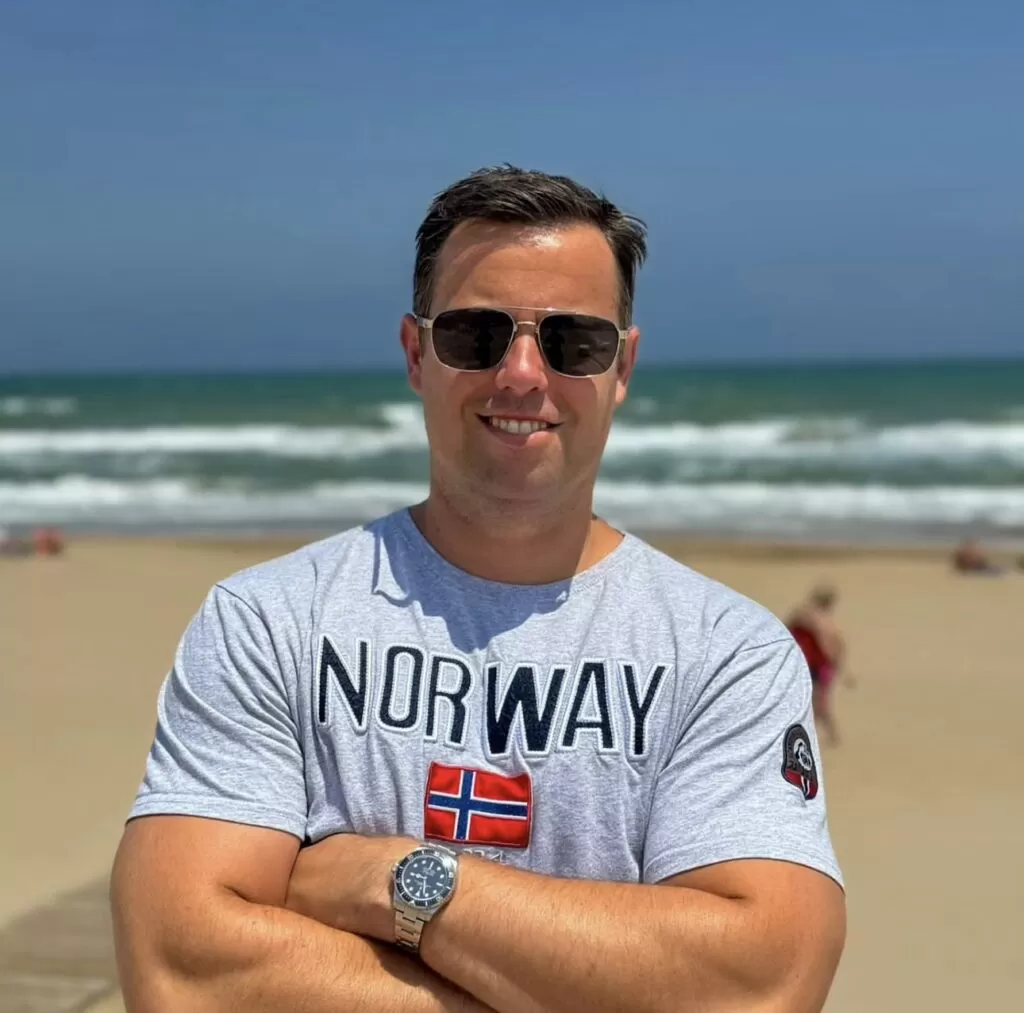 British dad John Bird quit 14 hour UK shifts for life in Spain slashing bills by £1,600 a month and gaining freedom sunshine and a healthier happier lifestyle.