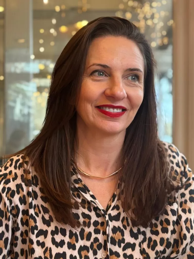 Home staging expert Sonja Townsend shares five powerful tips to sell your home fast, from decluttering and neutral décor to defining spaces and creating buyer appeal.