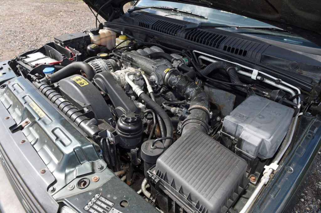 Royal-spec Range Rover goes under the hammer for as little as £1,000 – but there’s a catch. The 25-year-old 4.0 HSE, once fit for a Queen, has no valid MOT.