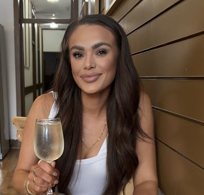 After being made redundant, two recruiters launched The Staffing People—now turning over £100K a month and ending year one in profit. Here's how they made it happen.
